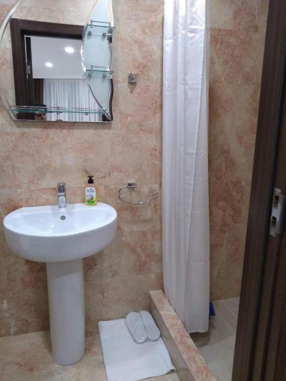 Luxury Apartment At Pirosmani 22 In Central Borjomi ห้อง รูปภาพ